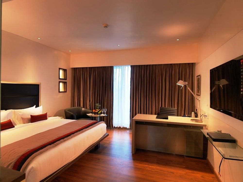 โรงแรมสปรีศิวะ Pimpri-Chinchwad ภายนอก รูปภาพ