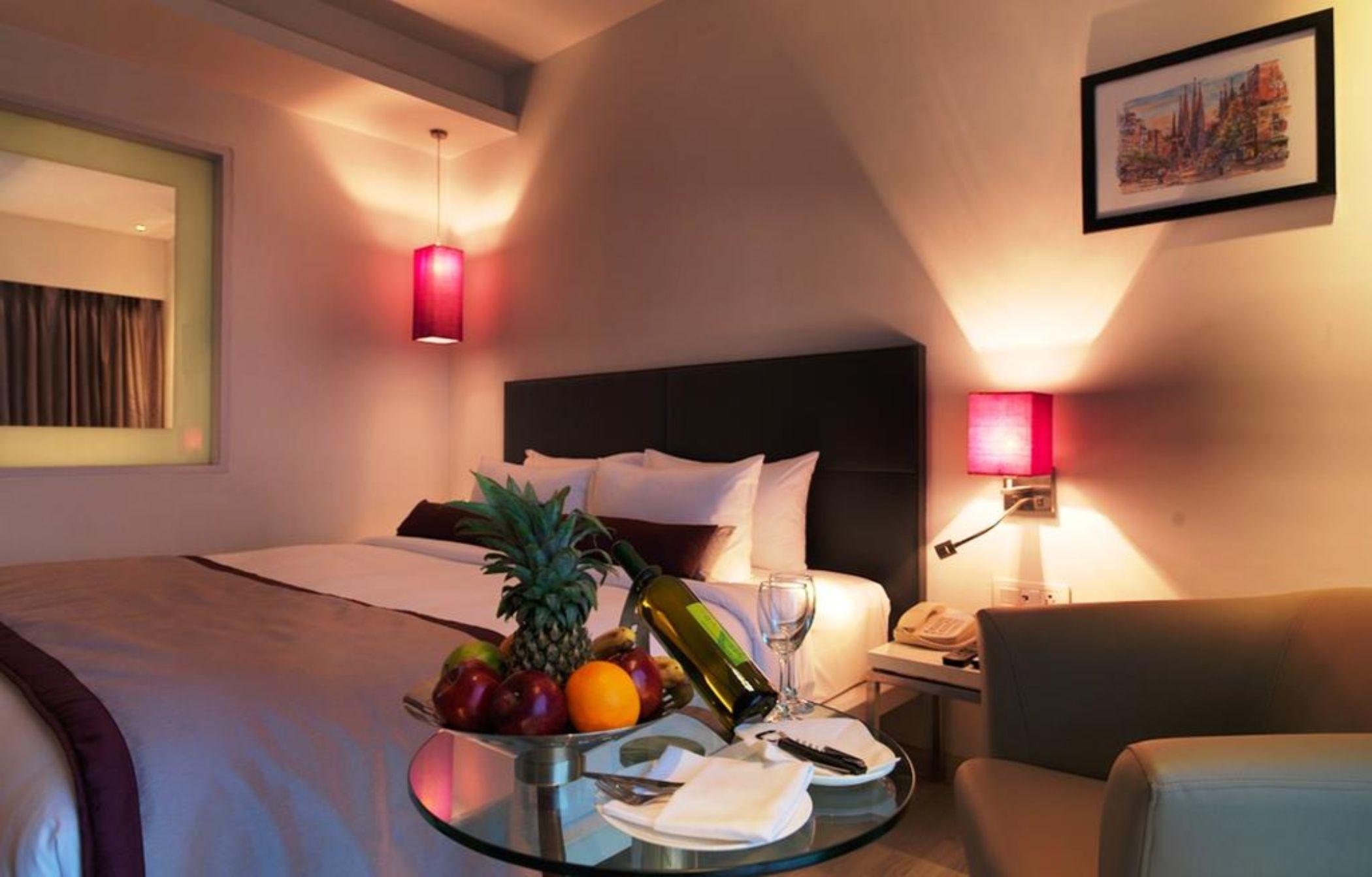 โรงแรมสปรีศิวะ Pimpri-Chinchwad ภายนอก รูปภาพ