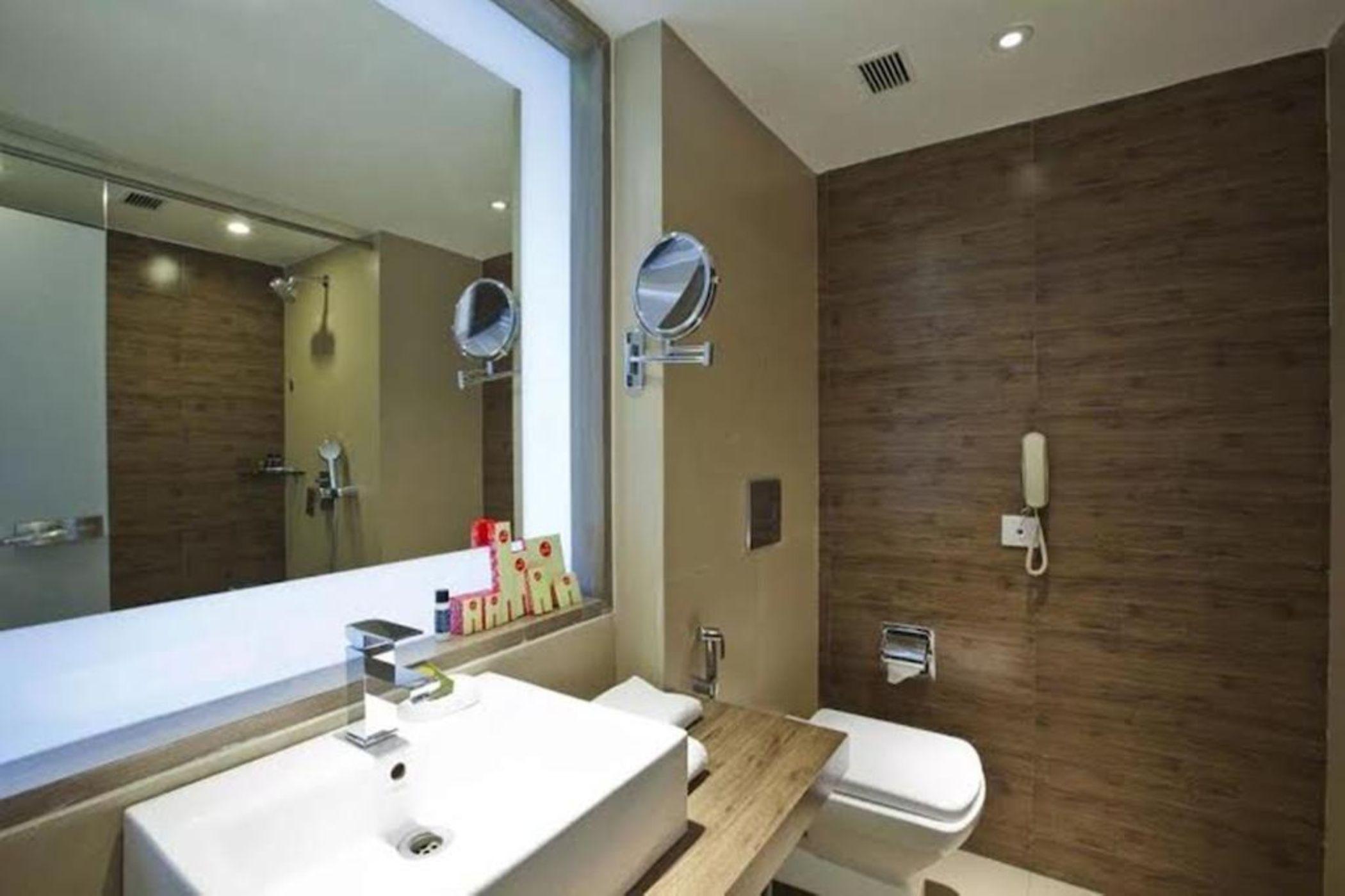 โรงแรมสปรีศิวะ Pimpri-Chinchwad ภายนอก รูปภาพ