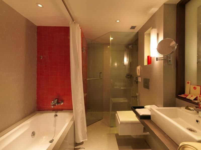 โรงแรมสปรีศิวะ Pimpri-Chinchwad ภายนอก รูปภาพ